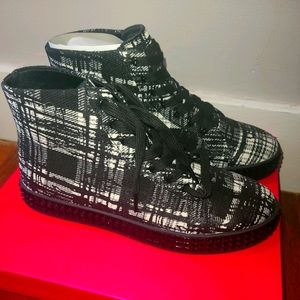 High top shoes with studded sole